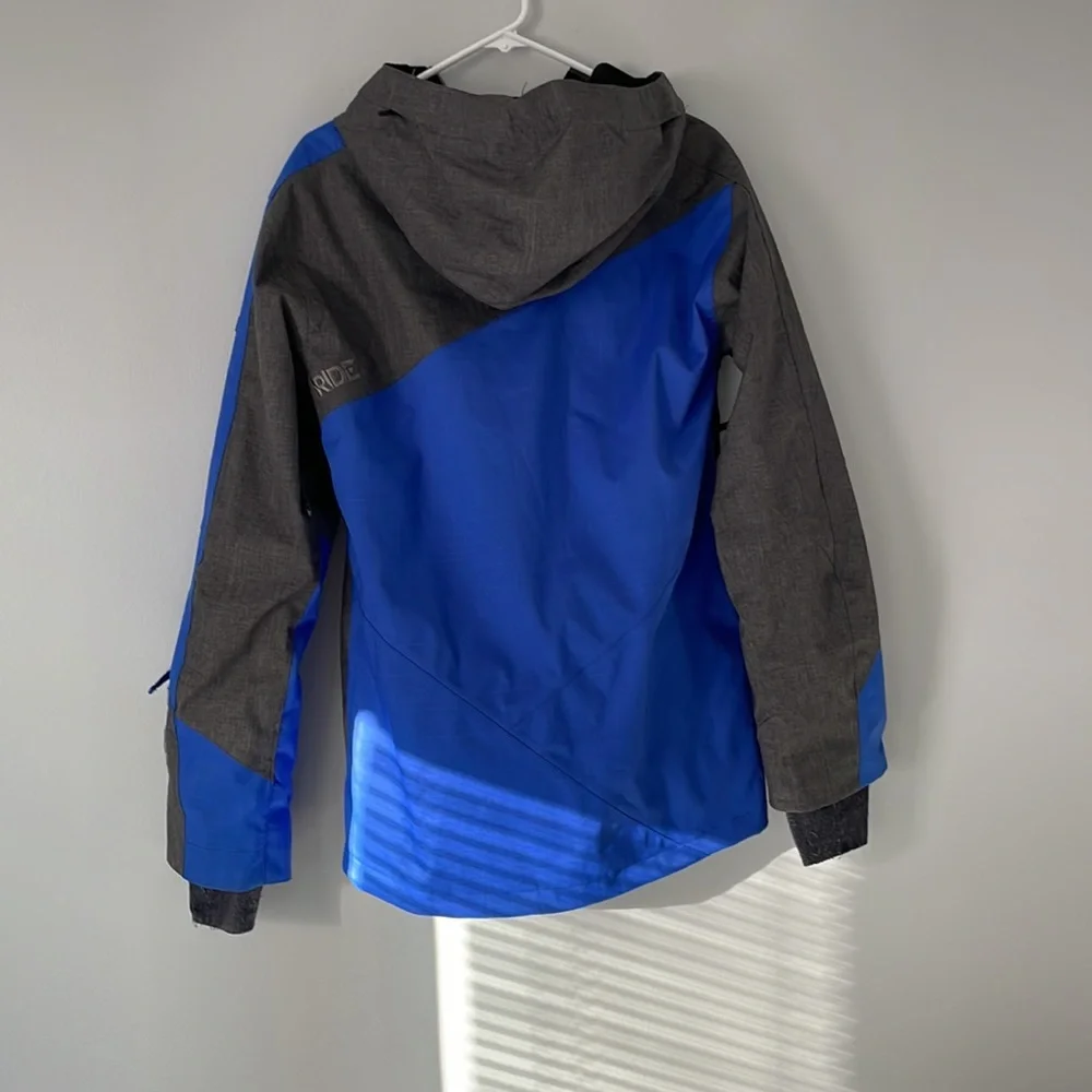 Snowboard jacket - Picture 2 of 10